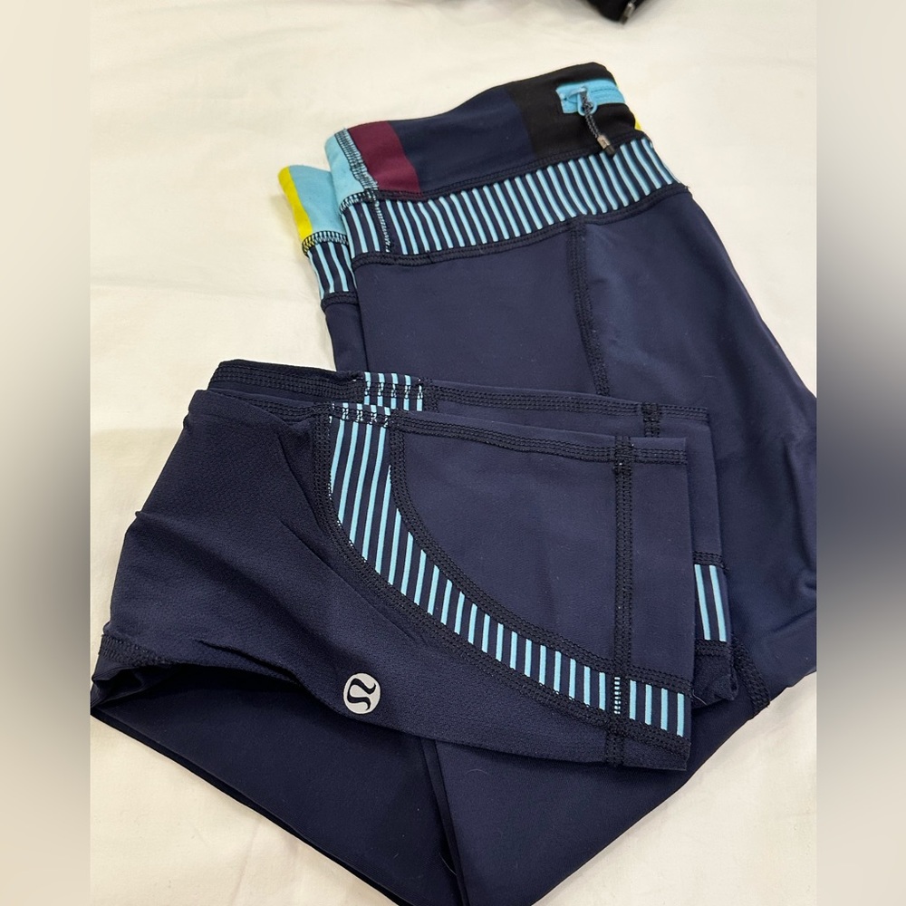 Lululemon crop short below knee length size 2